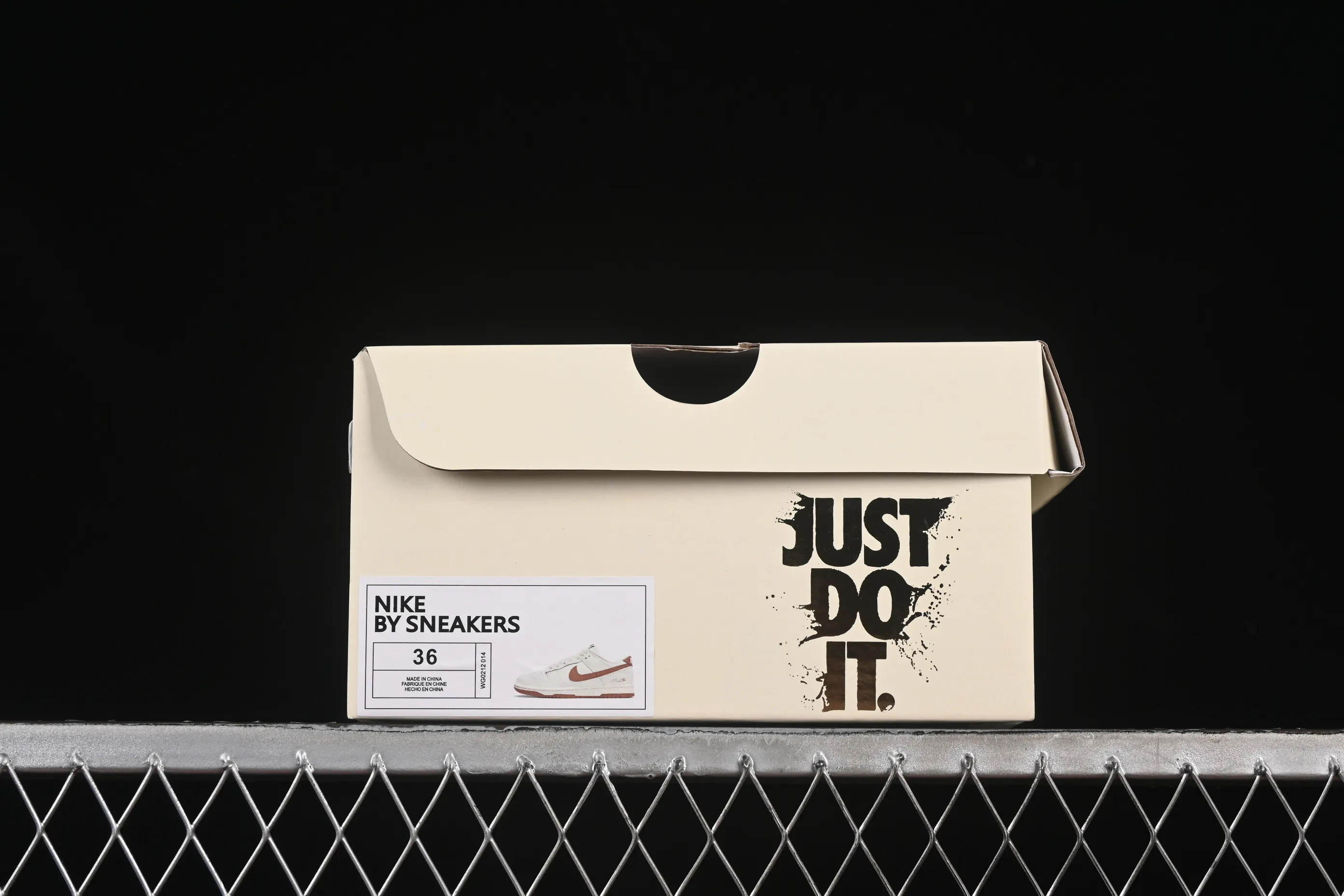 All Categories Nk SB Dunk Series Nk SB Dunk Low Low-top sneakers Nike SB Dunk Low "Just Do It" Anniversary high-end customization Low-top casual sneakers WG0212-014
